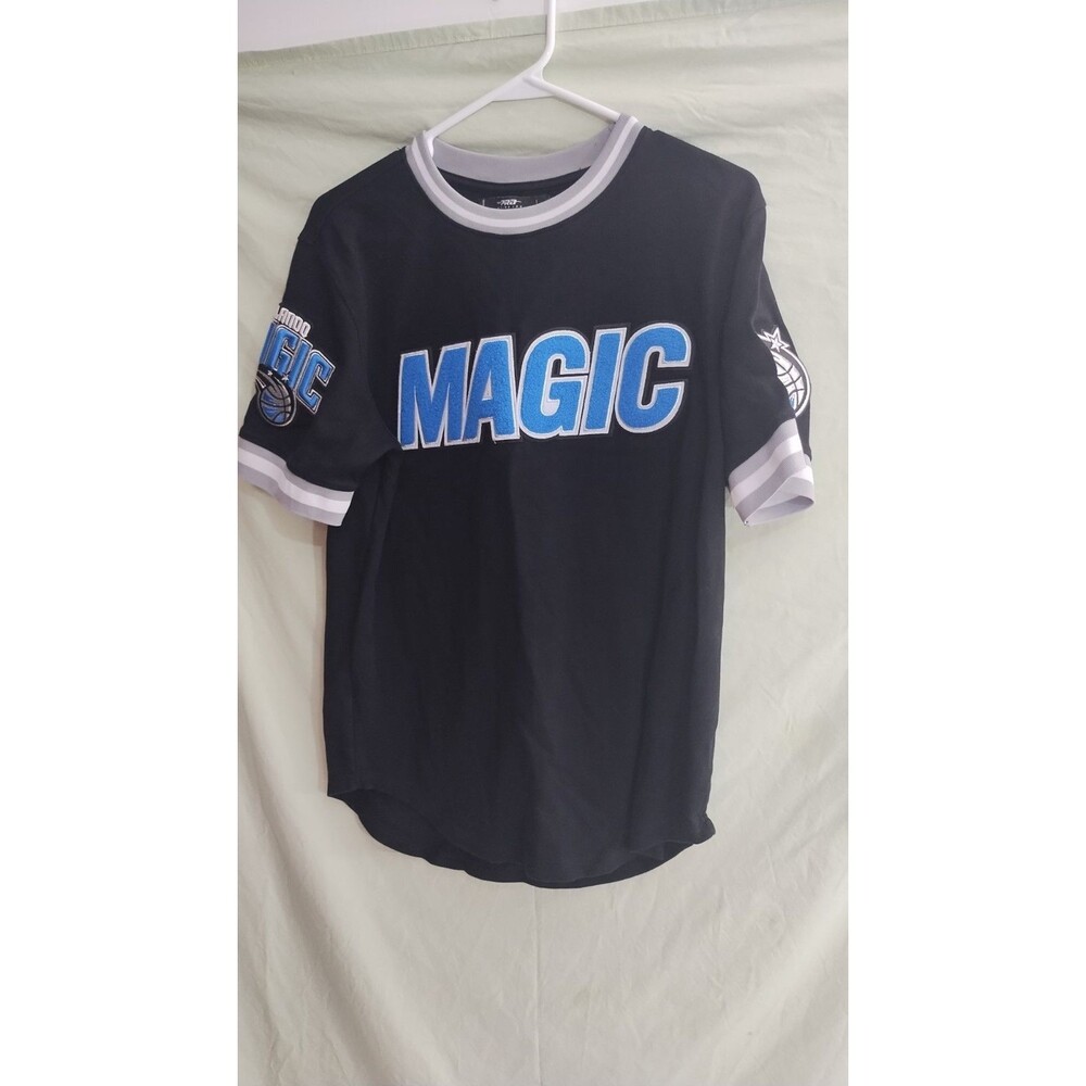 ORLANDO MAGIC Pro Standard Luxury Athletic Graphic T-Shirt Chenille Embroidered